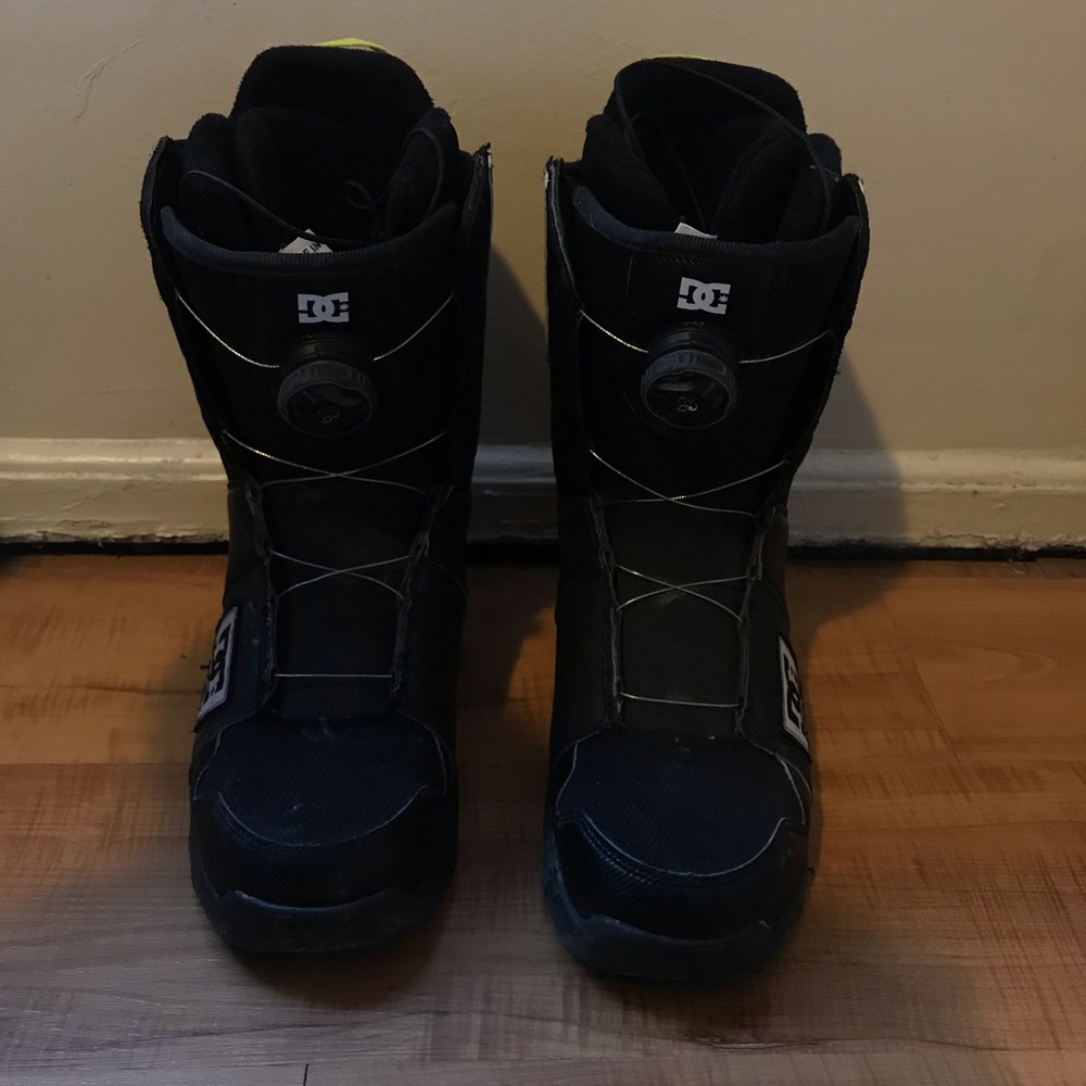 DC Snowboarding Boots